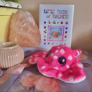 Cute plushies, stingray plushie, pink plushies,